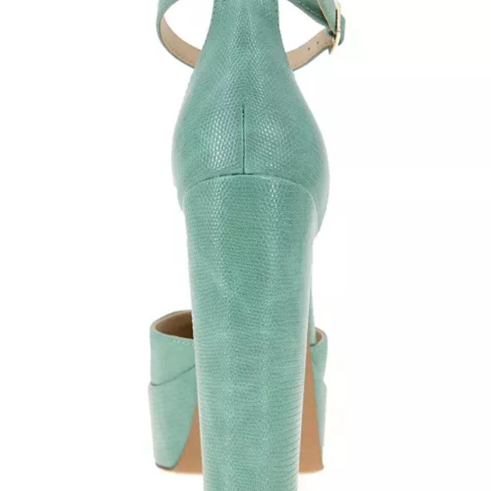 Platform Pumps by Kenneth Cole New York Women's Tatum (New)